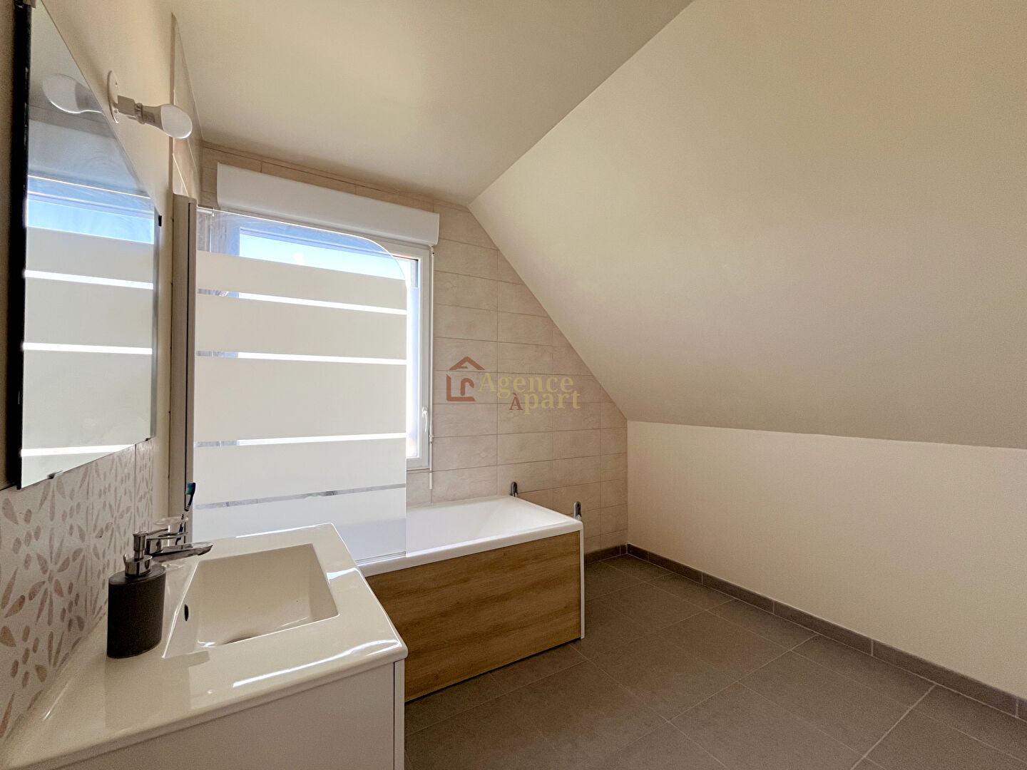 Photo Maison Vimont 6 pièces 115.68m² image 6/6