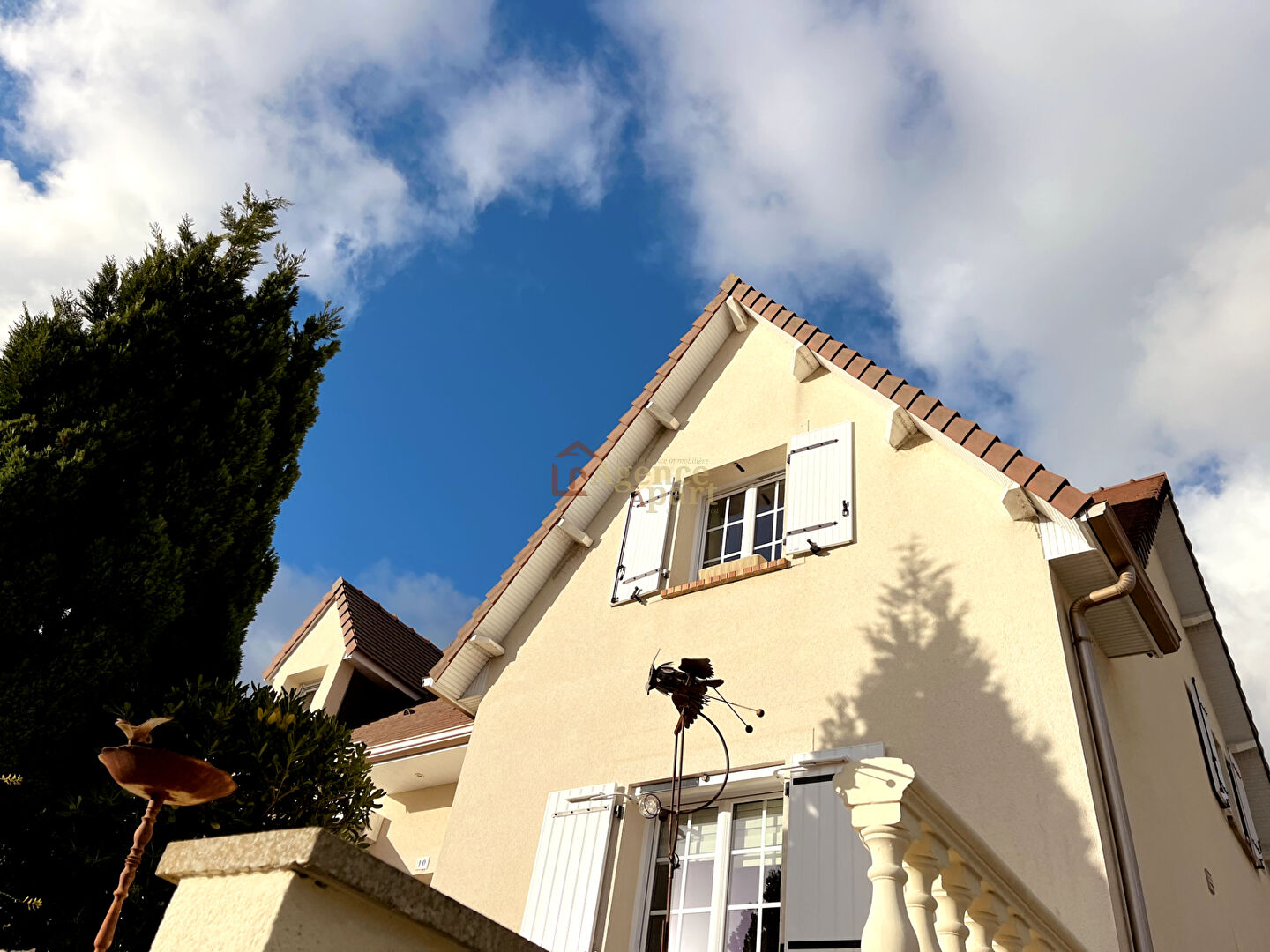 Maison proche SAINT MARTIN DE FONTENAY 6 pièces 127m²