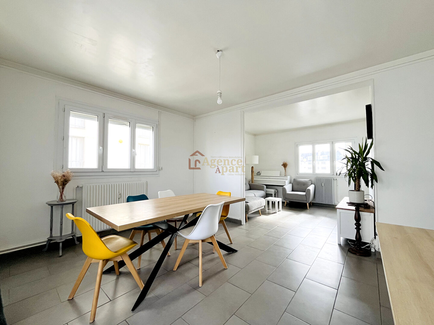 Agence immobilière de AGENCE A PART