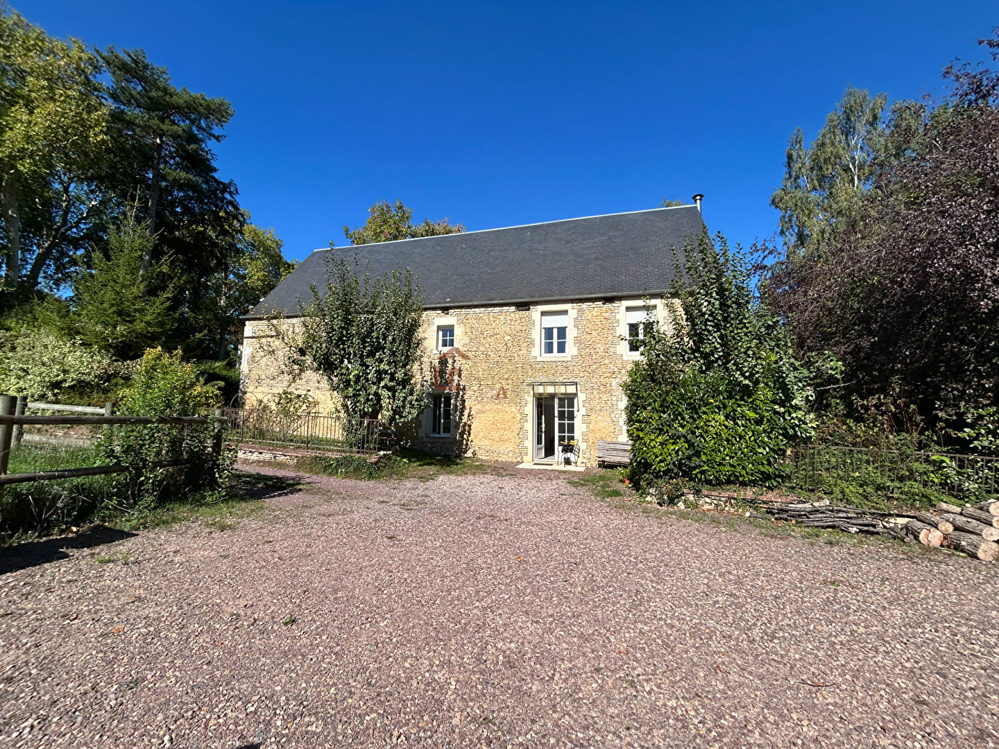 Agence immobilière de AGENCE A PART