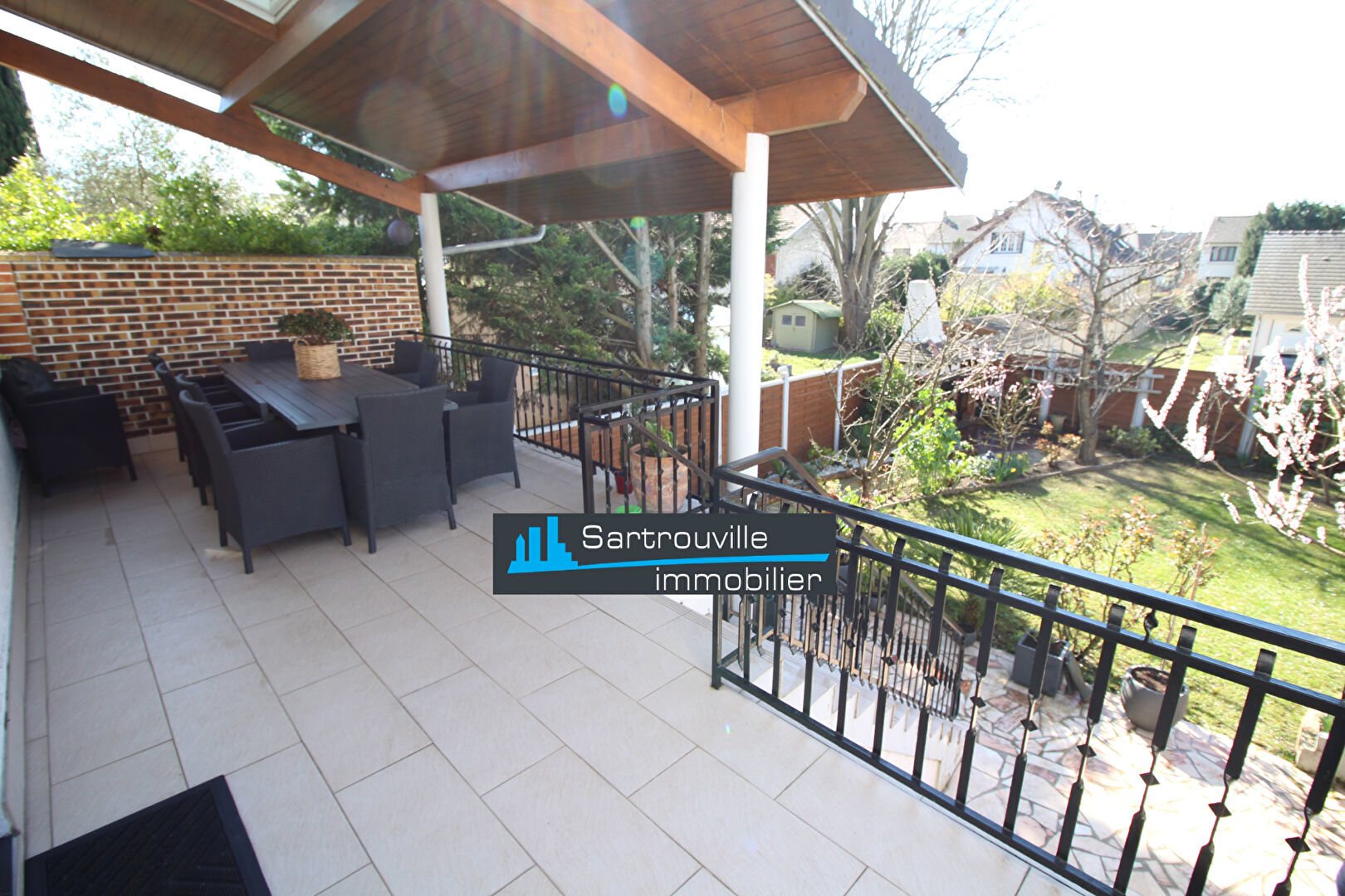 Photo Maison Sartrouville 10 pièce(s) 263 m2 image 2/6