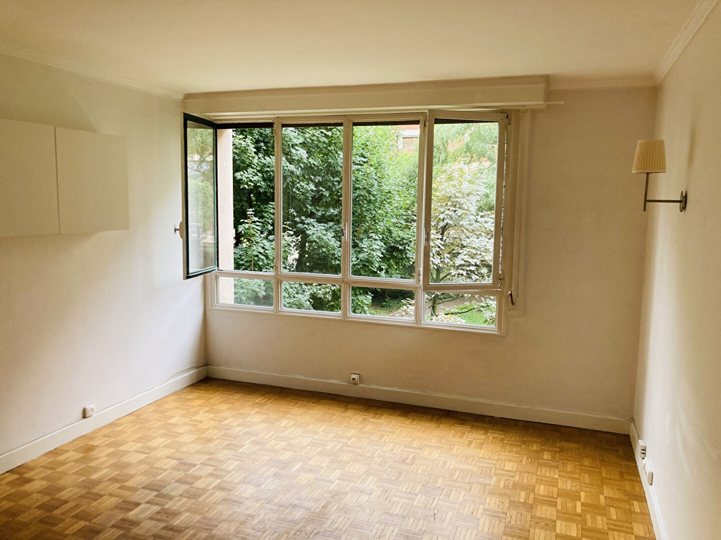 PARIS 14e -  APPARTEMENT 3 PIECES AVEC CAVE - 61,86 m2