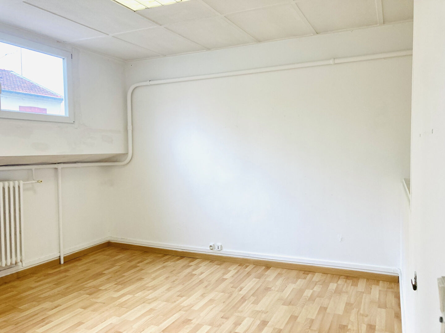 Photo IVRY SUR SEINE - BUREAU / ATELIER - 15,80 m2 image 3/6