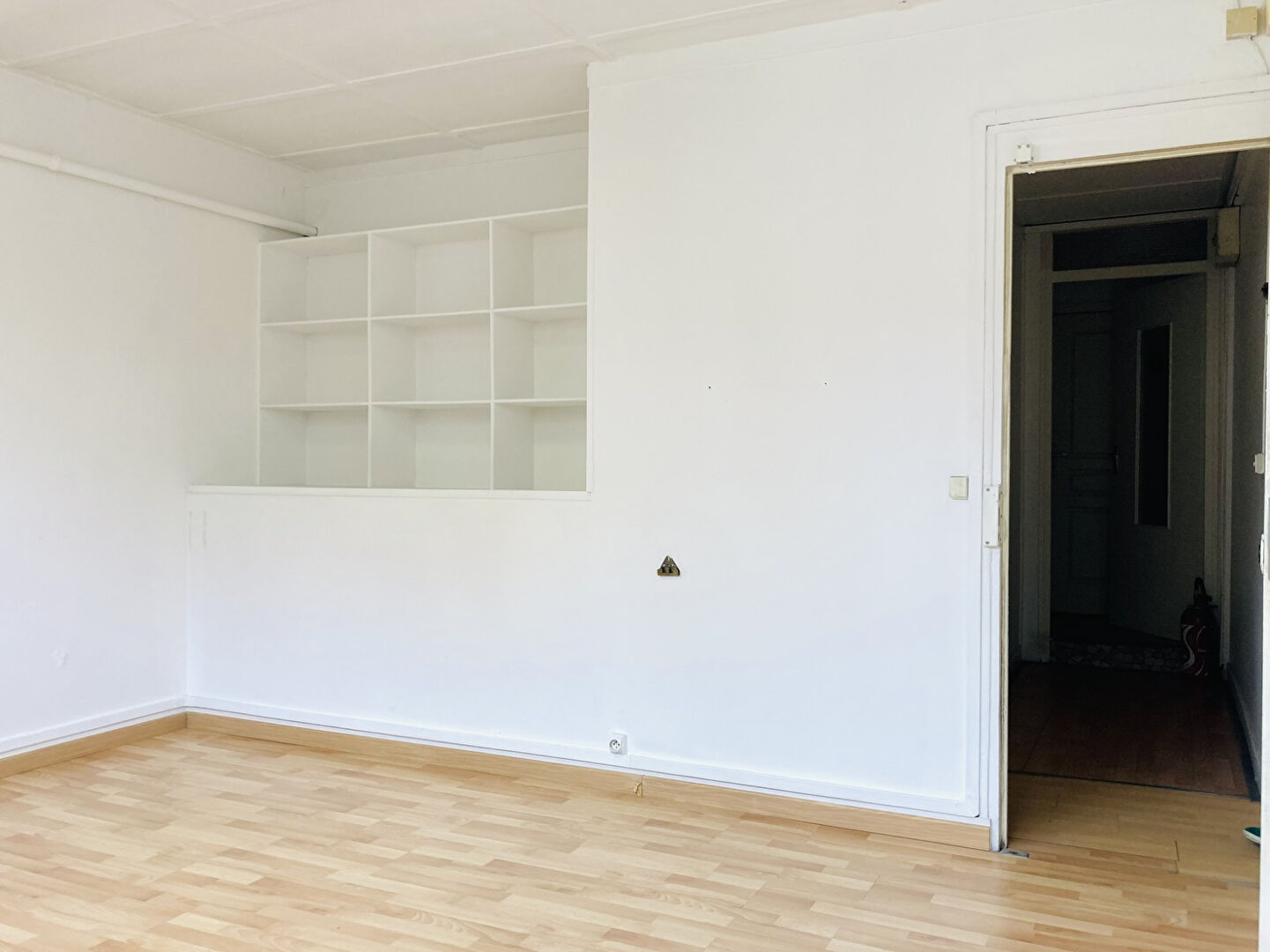 Photo IVRY SUR SEINE - BUREAU / ATELIER - 15,80 m2 image 5/6