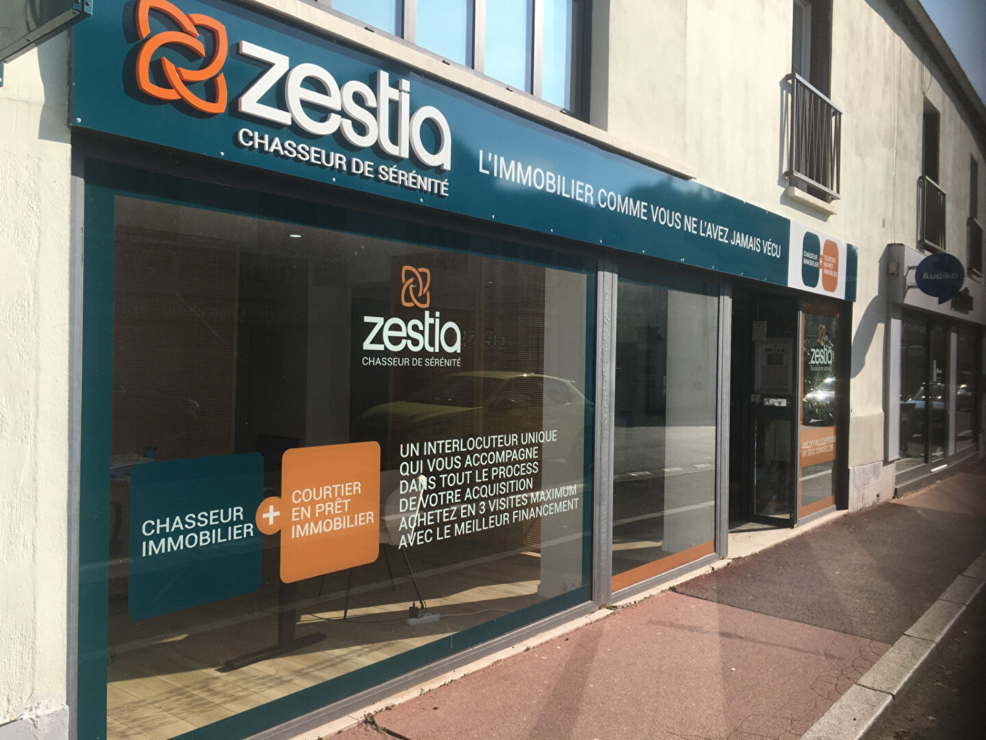 Photo RAMBOUILLET - LOCAL COMMERCIAL - 64 m2 image 1/6