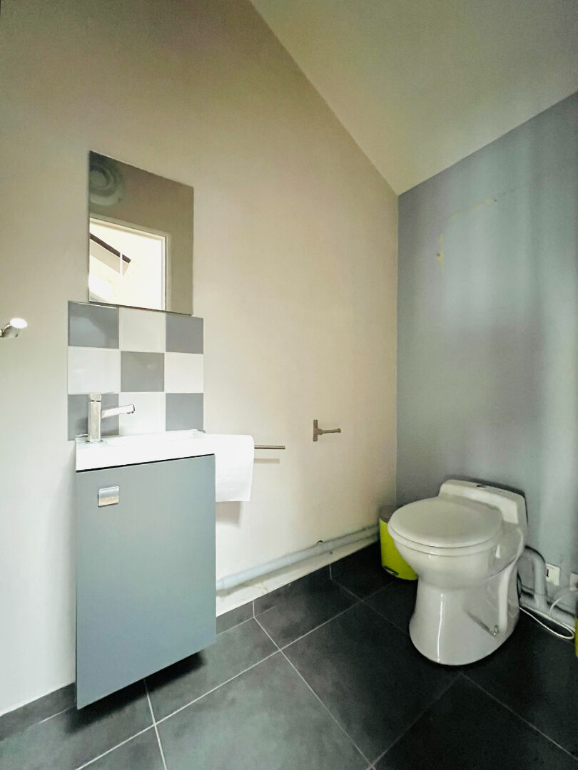 Photo IVRY SUR SEINE -  LOFT/BUREAU PROFESSIONNEL DUPLEX - 250M2 image 4/6