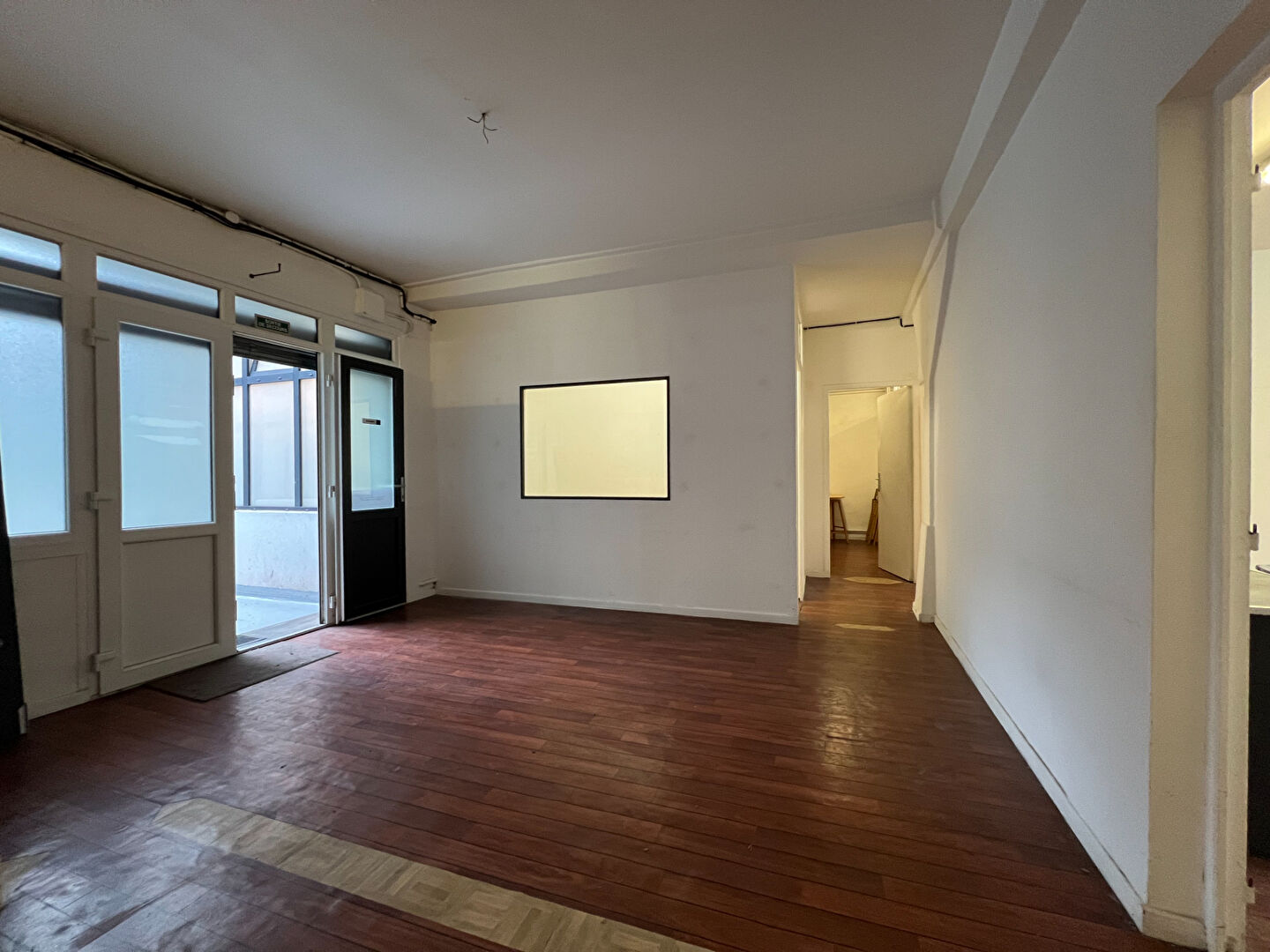 Photo IVRY SUR SEINE - LOFT / ATELIER /BUREAU - 125 m2 image 5/5