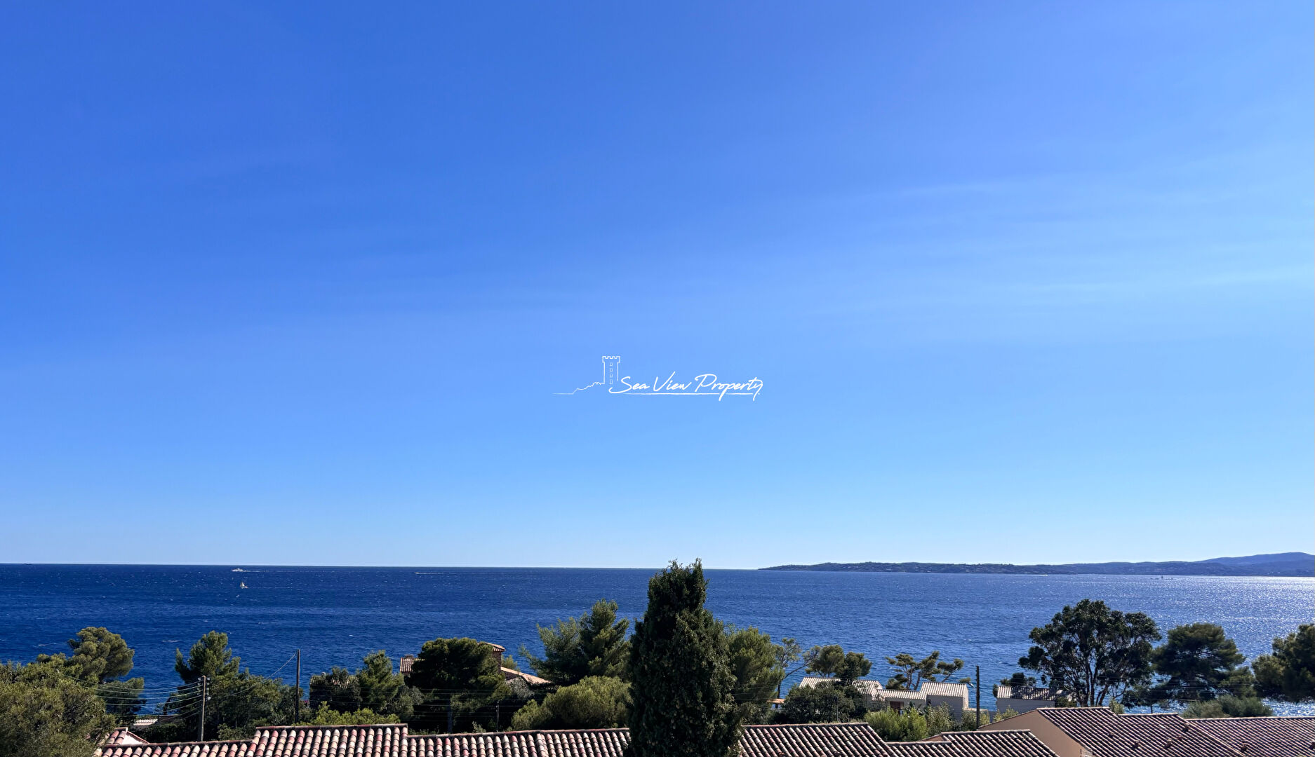 Photo VILLA CONTEMPORAINE 258M² 7 PIECES, AVEC VUE MER, A PIED DES PLAGES, AUX ISSAMBRES image 2/6