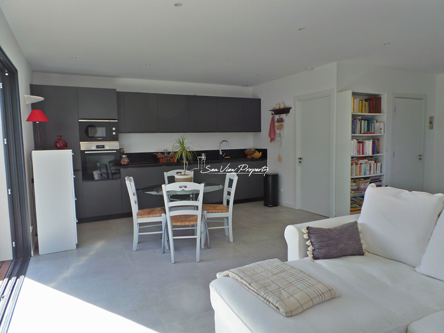 Photo APPARTEMENT 3 PIECES VUE MER AVEC 2 CHAMBRES, JARDIN ET GARAGE A PIEDS DES PLAGES DES ISSAMBRES image 5/6