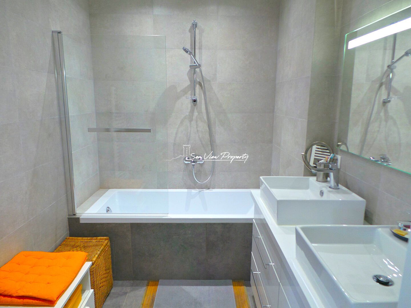 Photo APPARTEMENT 3 PIECES VUE MER AVEC 2 CHAMBRES, JARDIN ET GARAGE A PIEDS DES PLAGES DES ISSAMBRES image 6/6