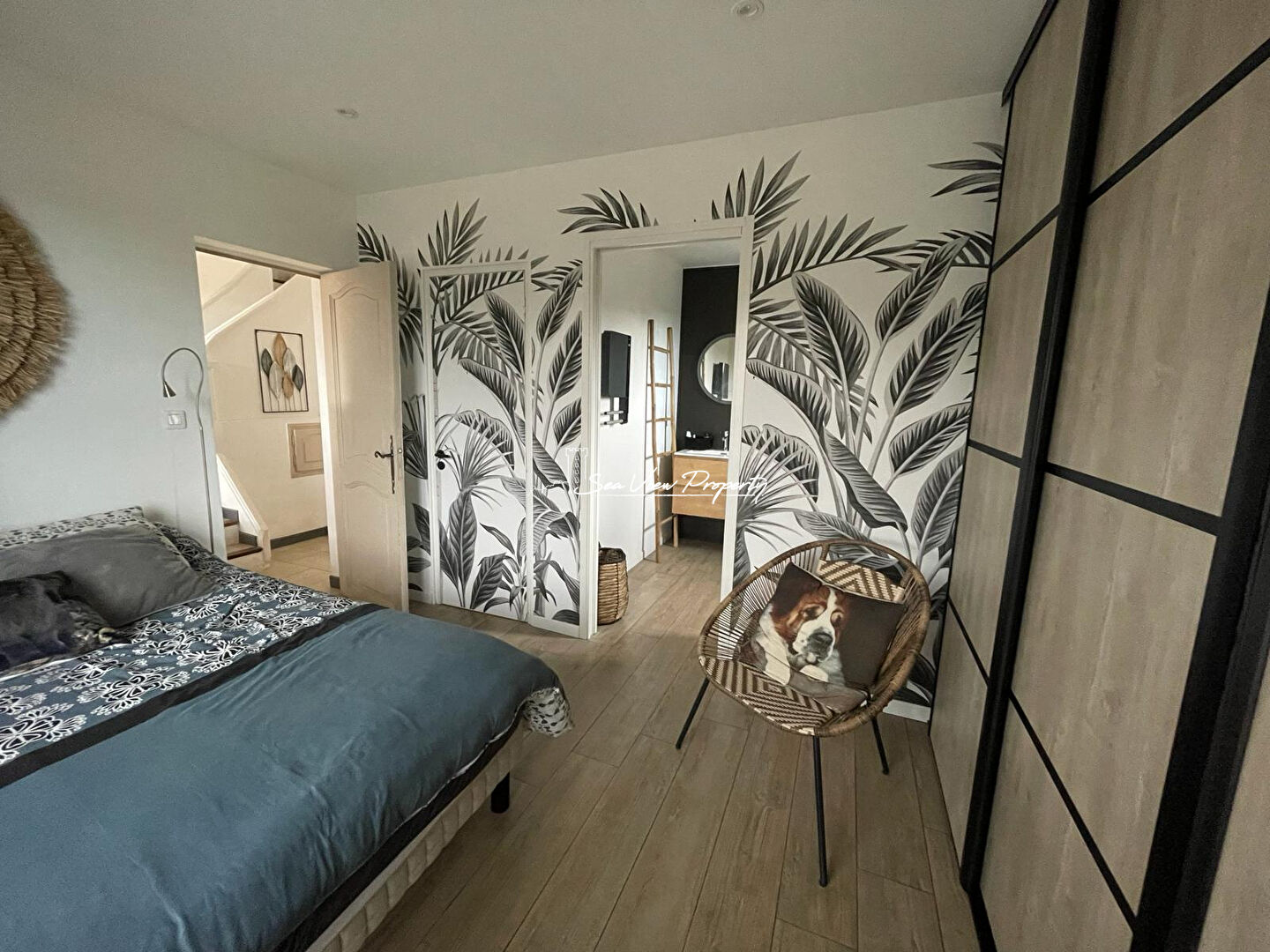 Photo VILLA VUE MER 7 PIECES 152M² AVEC 3 CHAMBRES DANS UN DOMAINE À 800M DES PLAGES DES ISSAMBRES image 4/6