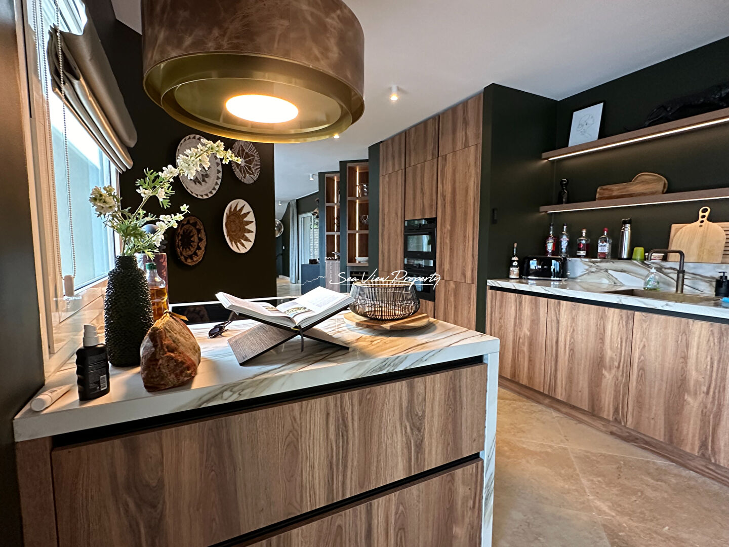 Photo VILLA CONTEMPORAINE 300M² 7 PIECES AVEC VUE MER, PISCINE, PRESTATIONS QUALITATIVES, A SAINTE MAXIME image 2/5