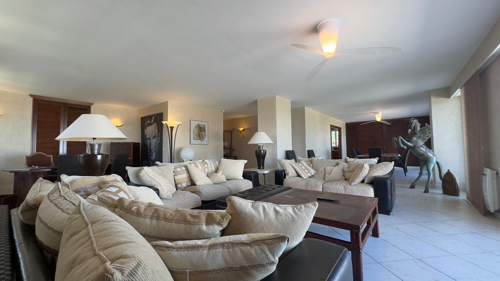 Photo VILLA SUR LE TOIT VUE MER 4 PIECES ET PISCINE DANS LA RESIDENCE, A SAINT AYGULF image 4/6