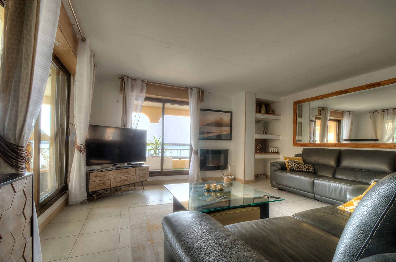 Photo FREJUS PLAGE APPARTEMENT 3 PIECES VUE MER VASTE TERRASSE image 6/6