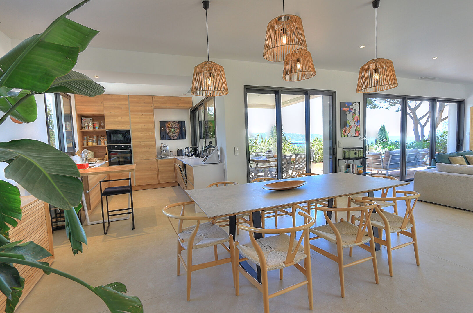 Photo VILLA CONTEMPORAINE VUE MER PROCHE CENTRE 4 CHAMBRES GARAGE PISCINE SAINTE-MAXIME image 3/6