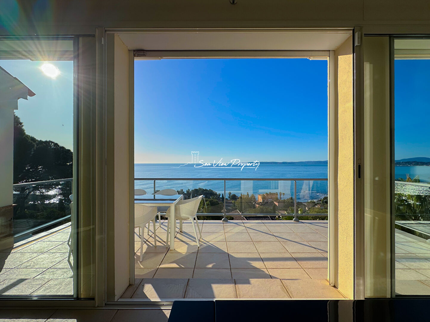 Photo VILLA 5 PIECES 150M² 3 CHAMBRES PISCINE 2 GARAGES BOULODROME AUX ISSAMBRES image 5/6