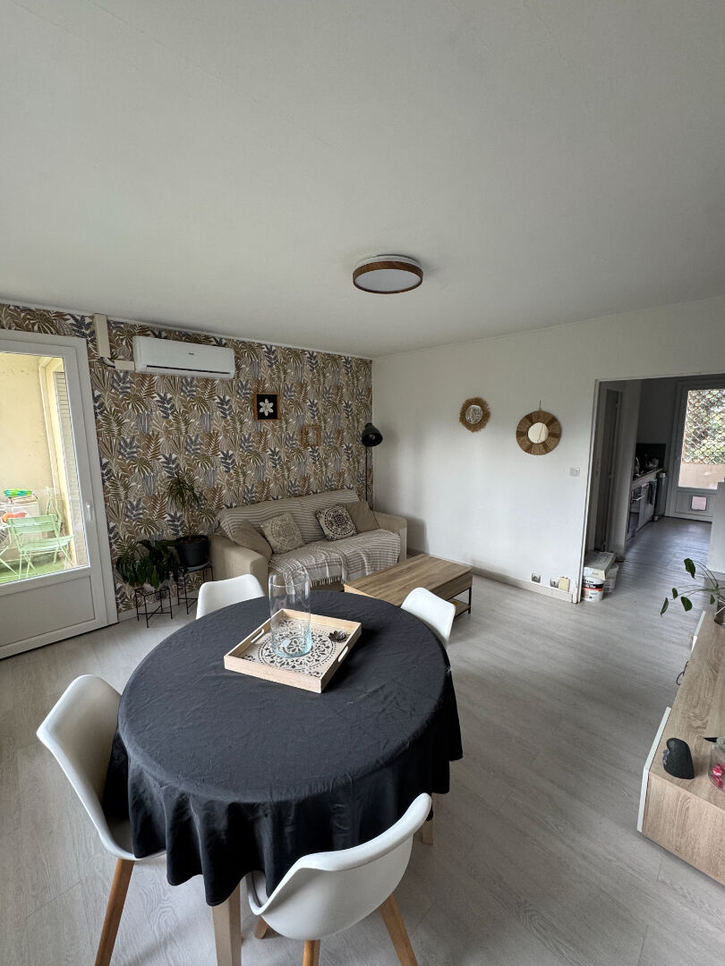 Photo AVIGNON Très joli T3 rénové  avec parking privatif image 3/6