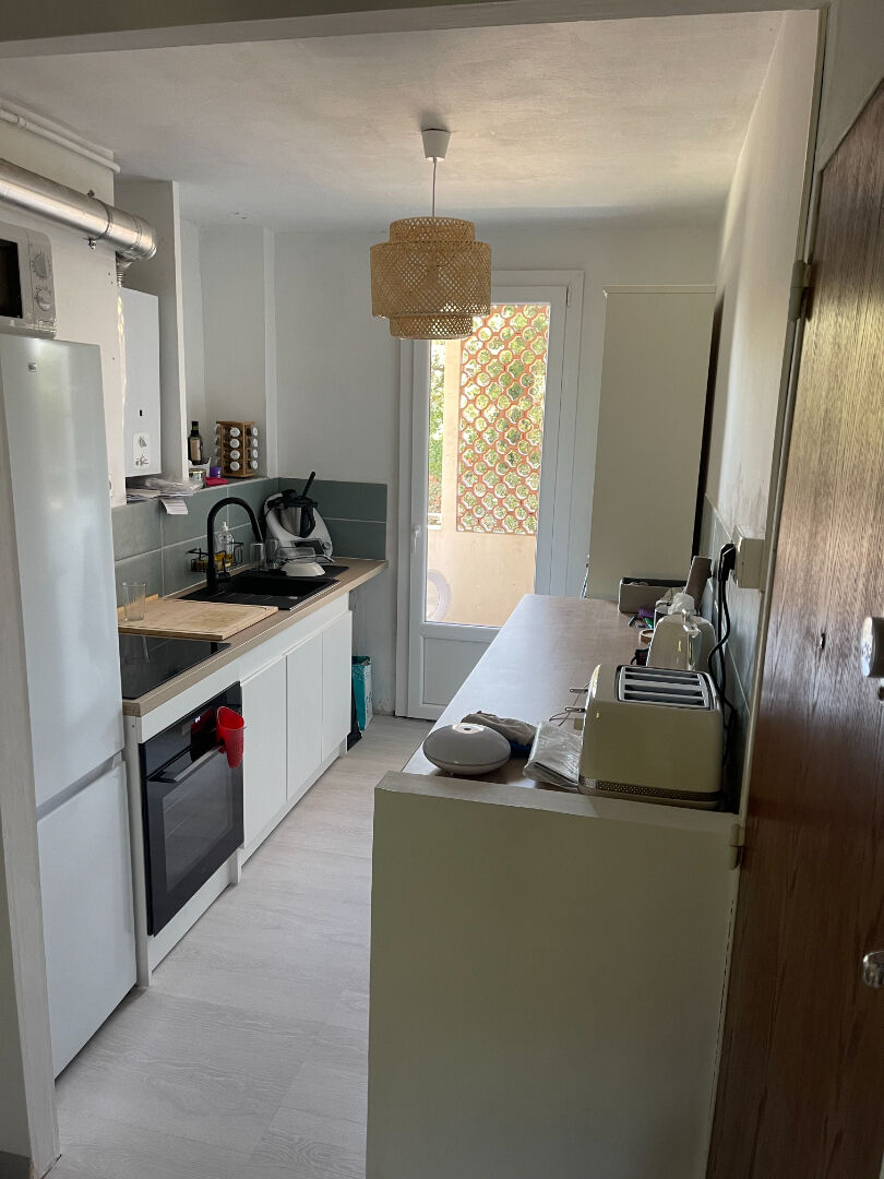 Photo AVIGNON Très joli T3 rénové  avec parking privatif image 4/6