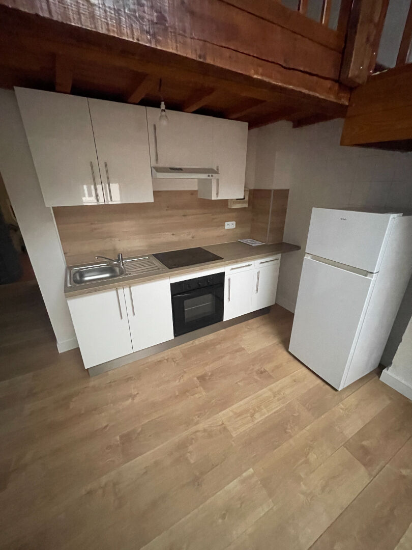 Photo BAGNOLS-SUR-CEZE Immeuble de rapport image 2/6