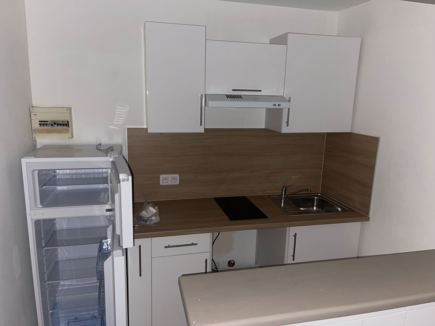 Photo BAGNOLS-SUR-CEZE Immeuble de rapport image 5/6