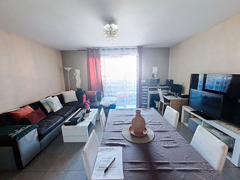 Photo Vends T3 avec double boxe  secteur CAPELETTE image 1/6