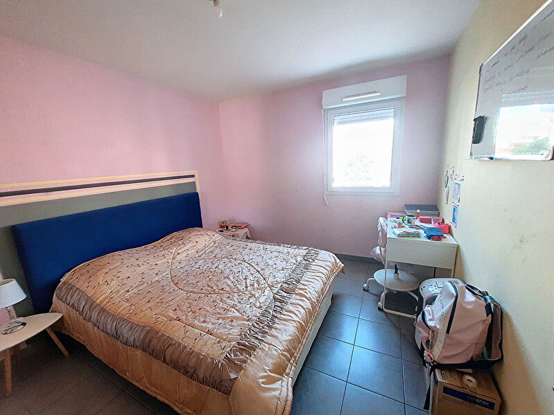 Photo Vends T3 avec double boxe  secteur CAPELETTE image 4/6