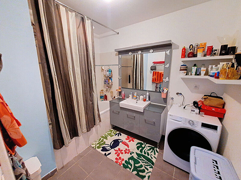 Photo Vends T3 avec double boxe  secteur CAPELETTE image 6/6