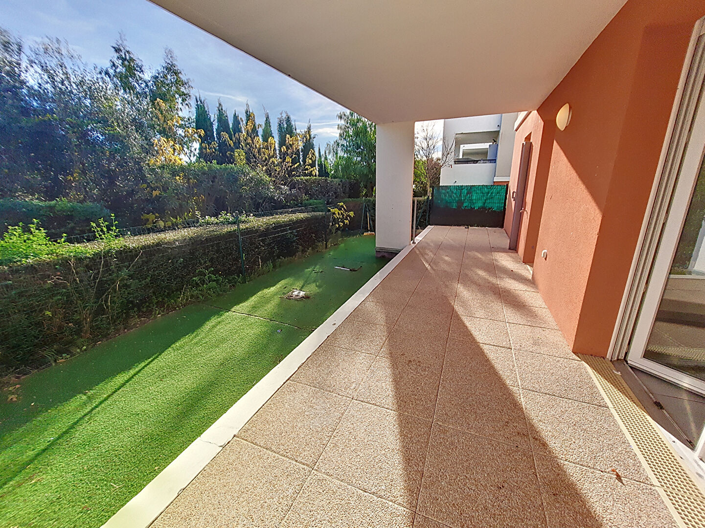 T3 + terrasse et jardin  LA BATARELLE