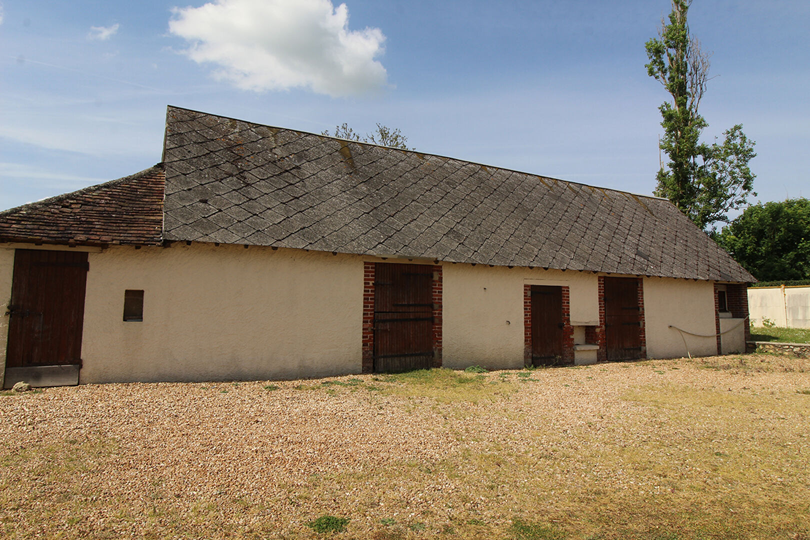 Photo MAISON DE FERME AVEC HANGAR image 4/6