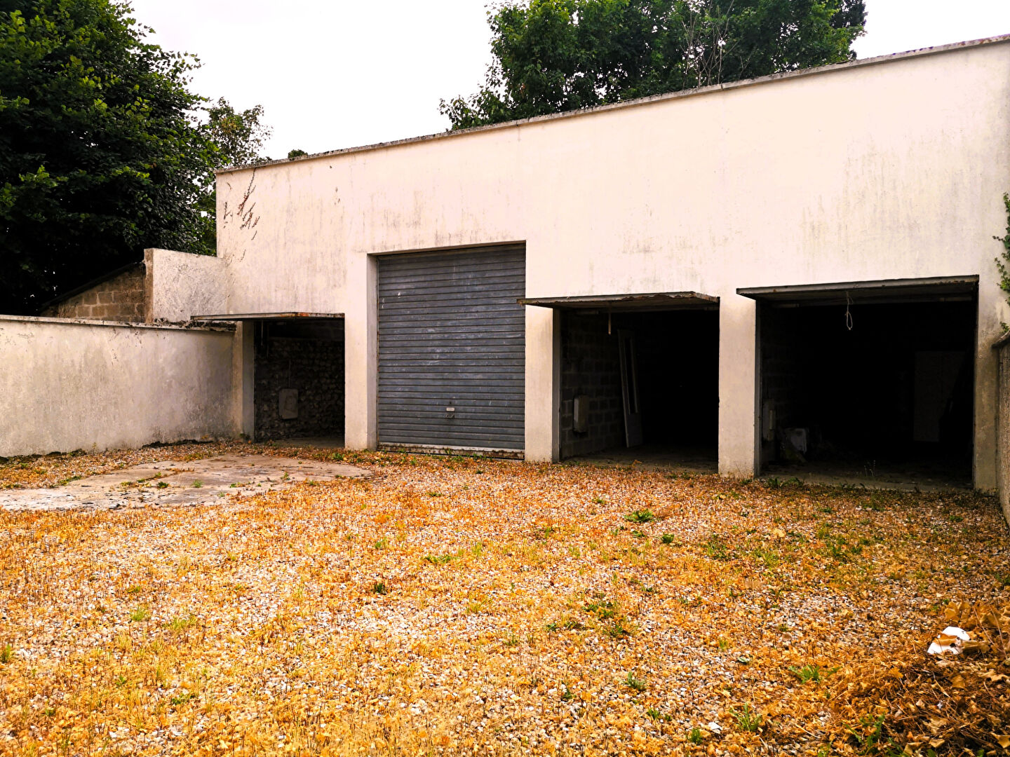 Photo IMMEUBLE ET GARAGE DE RAPPORT GARE À PIED image 5/6