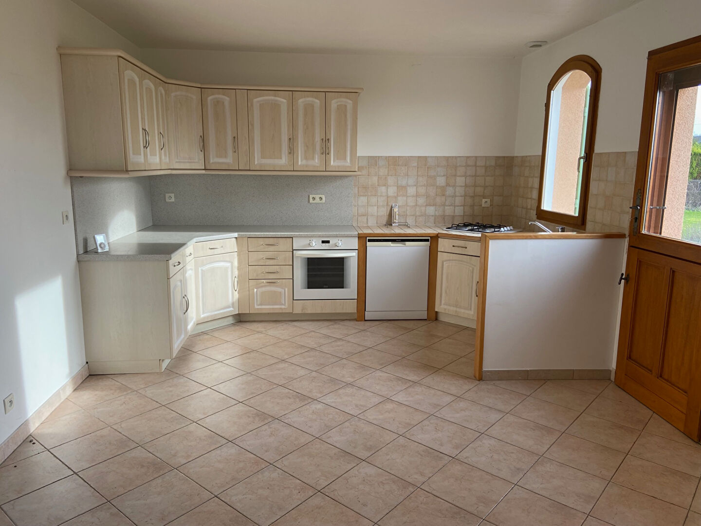 Photo TRES BELLE MAISON  DE CONTRUCTION TRADITIONNELLE image 3/6