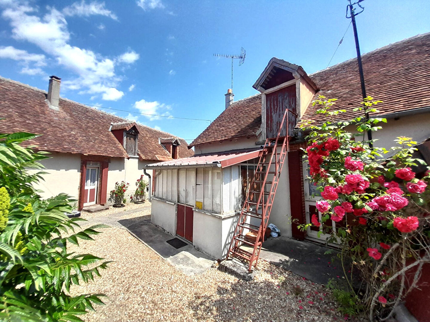 Maison SAINT CHRISTOPHE EN BAZELLE