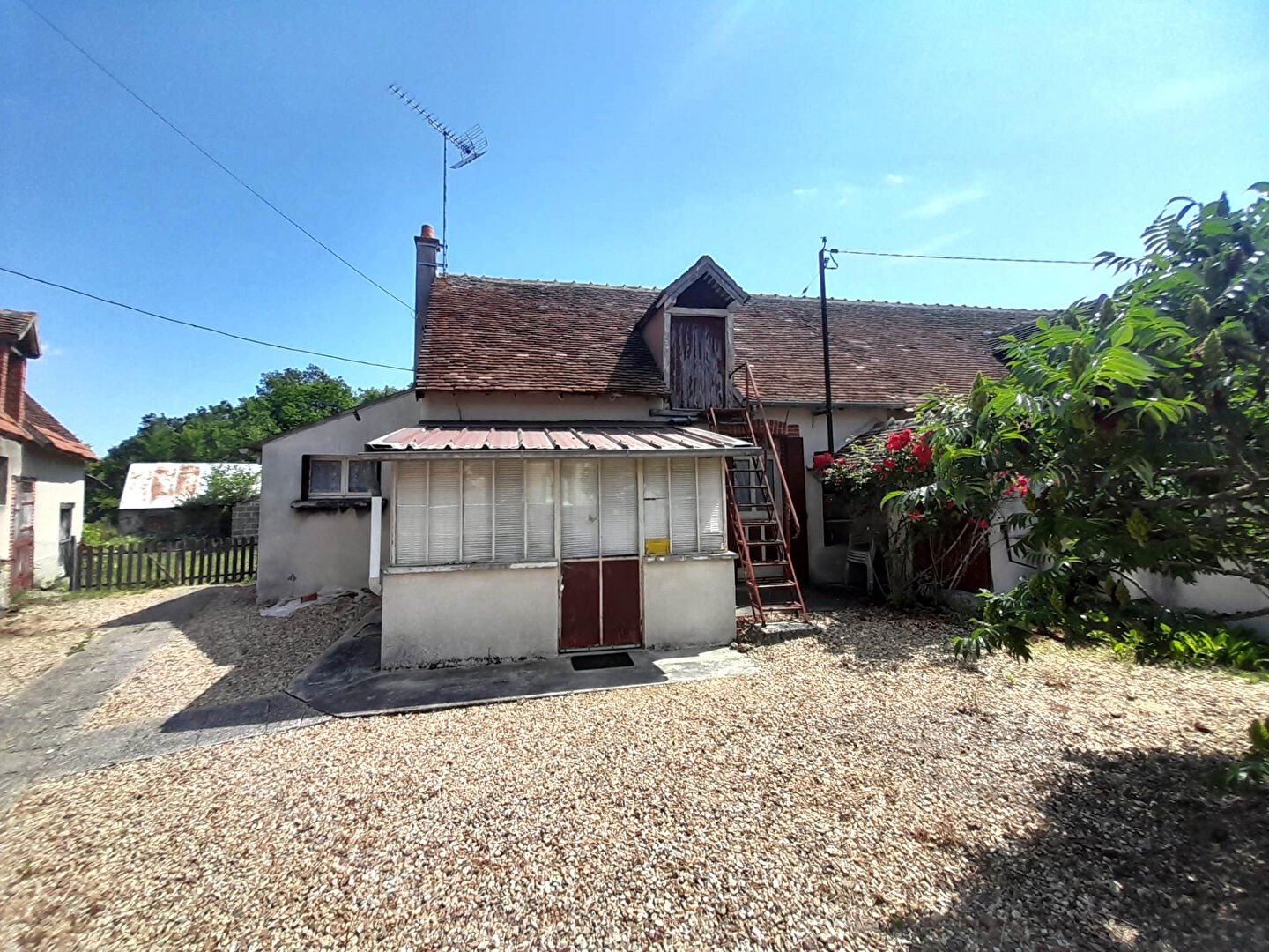 Photo Maison SAINT CHRISTOPHE EN BAZELLE image 2/6