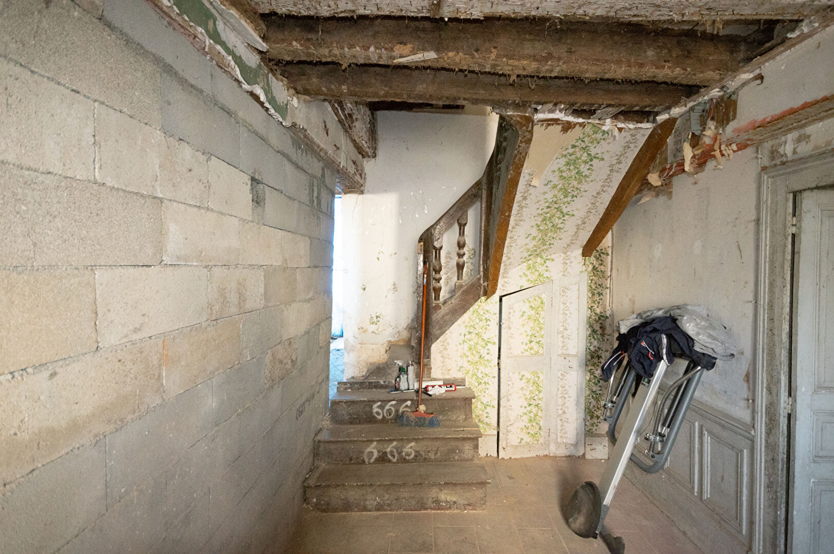 Photo Maison 10 pièce(s) 200 m2 image 6/6