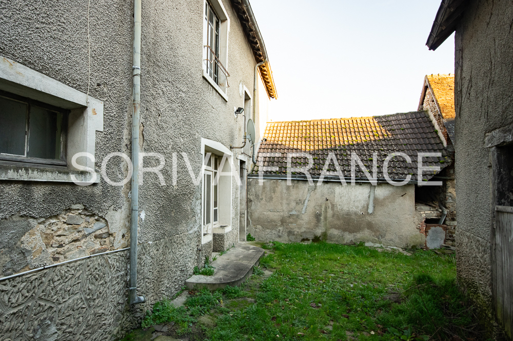 Photo Immeuble Dun Le Poelier 5 pièce(s) 135 m2 image 2/6