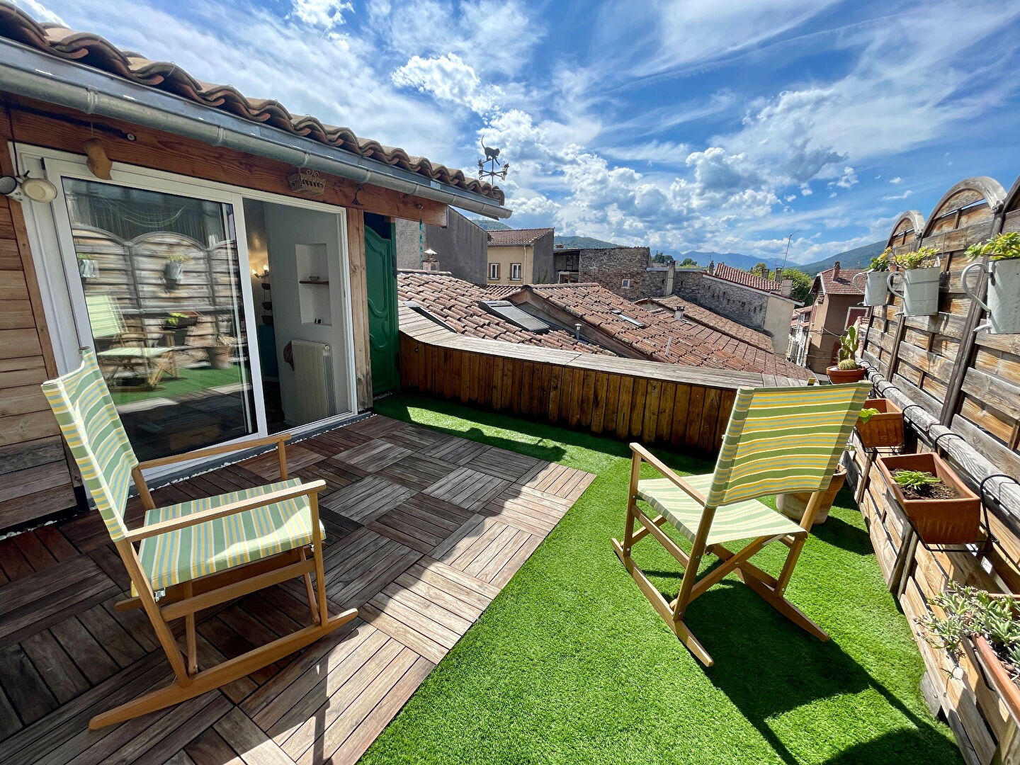 Maison de ville T3 meublée avec toit-terrasse