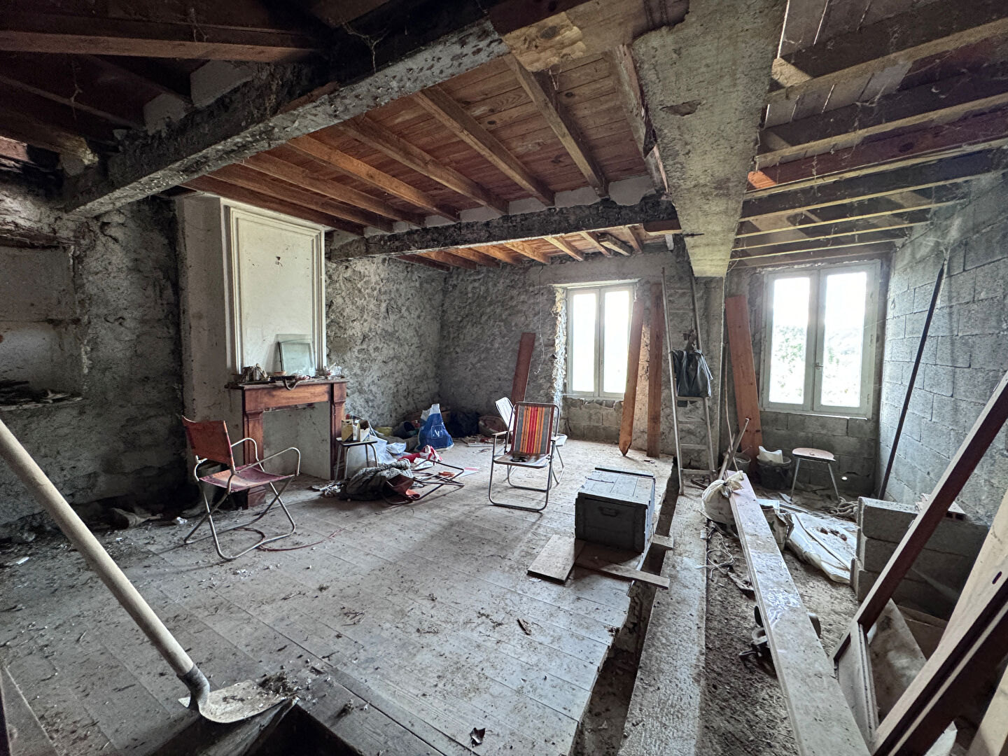 Photo Maison a rénover avec terrain à Soulan image 3/6