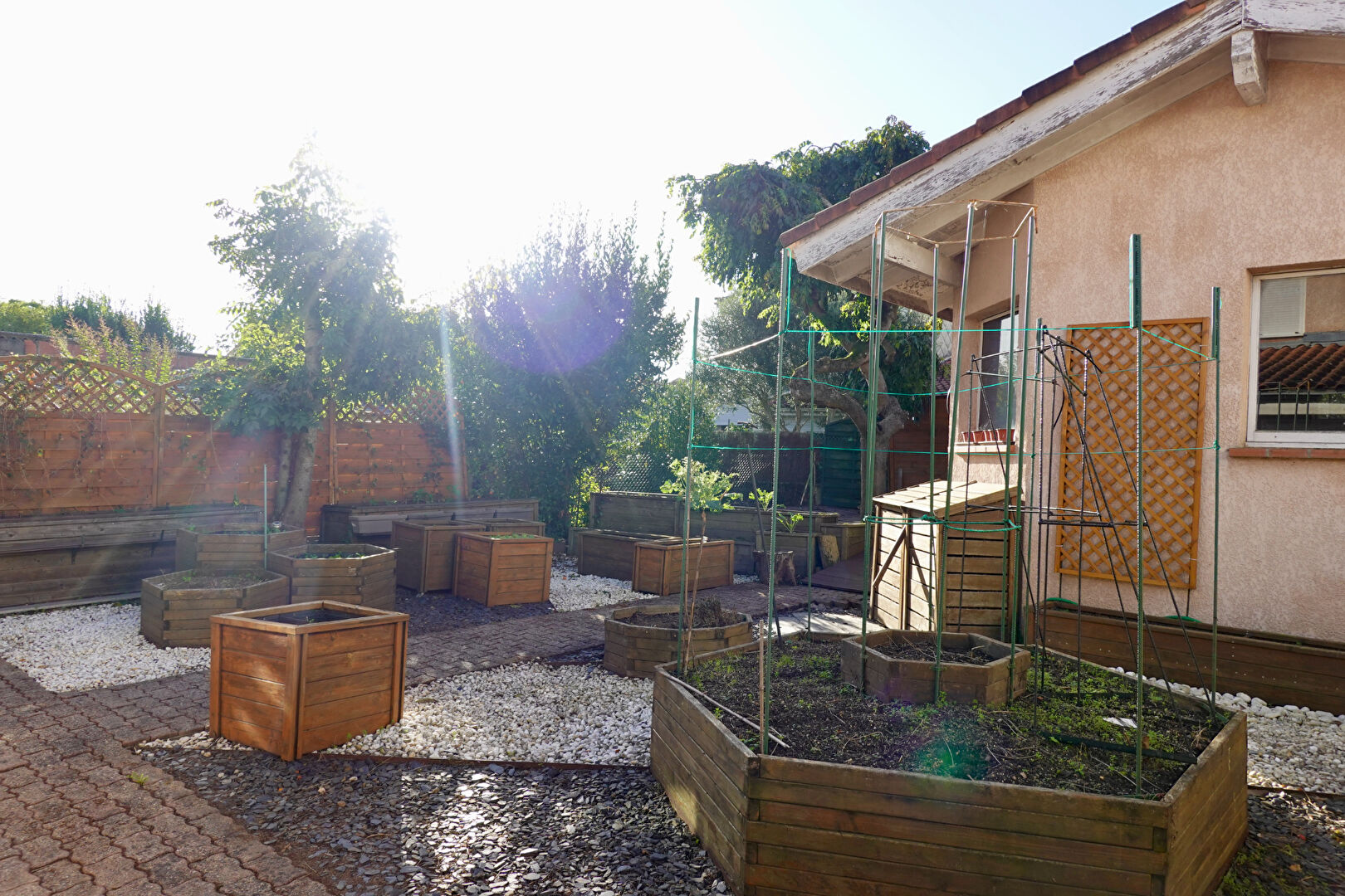 Photo BELLE MAISON DE 246 M2 AVEC DEPENDANCE - SAINT-JEAN image 4/6