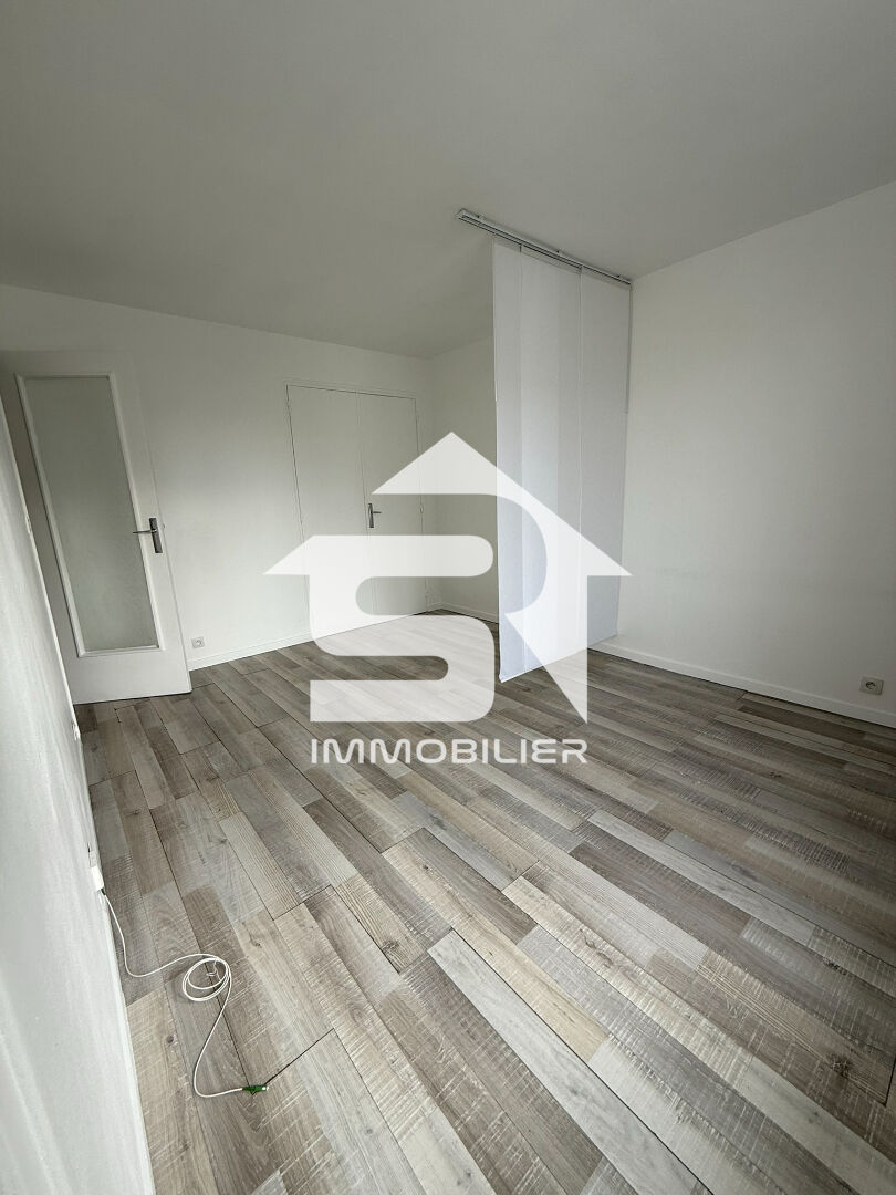 Photo studio de 20 m²  proche commerces et transports image 5/6