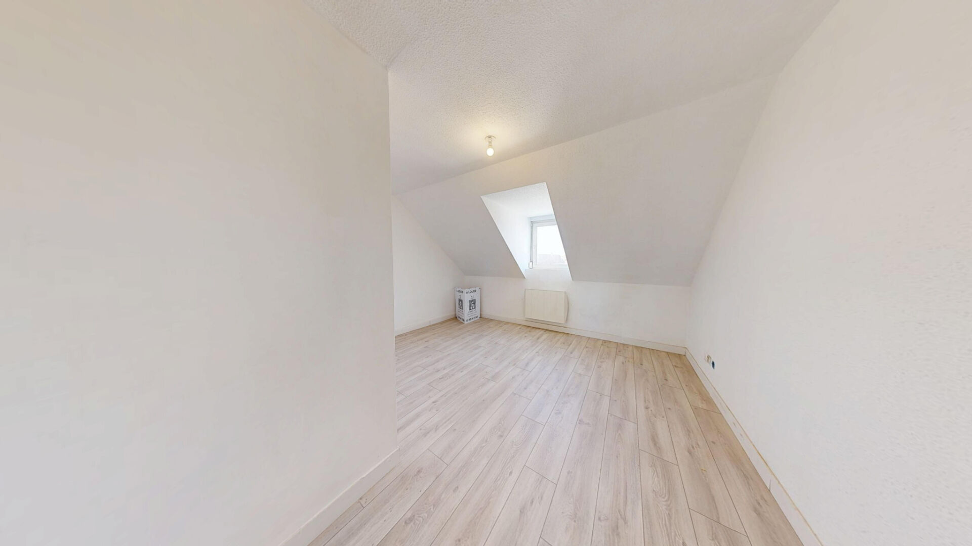 Photo À Louer : Appartement 2 pièces rénové et lumineux à Mulhouse image 4/6
