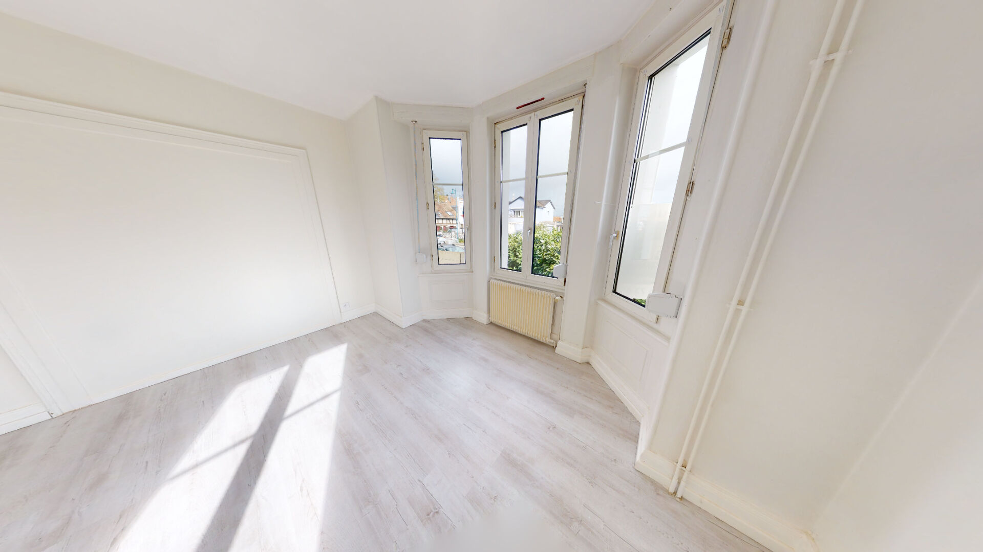 Photo À louer : Appartement 3 pièces à Pfastatt  en rdc avec jardin - Un véritable coup de coeur ! image 3/6