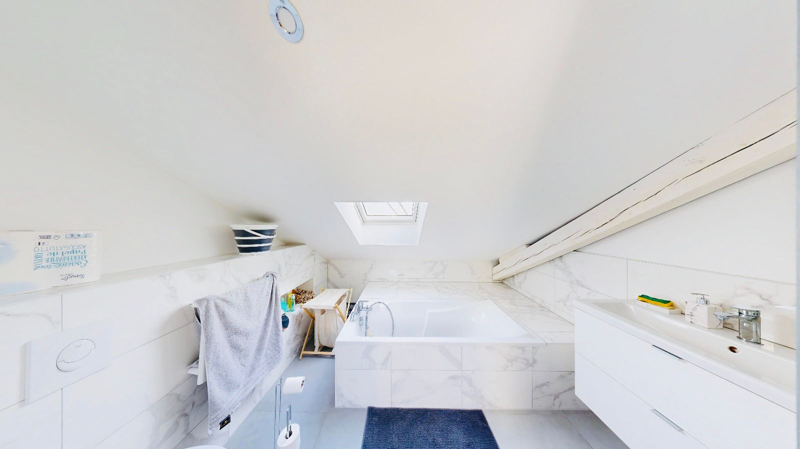 Photo OPPORTUNITÉ D'INVESTISSEMENT RARE À LUTTERBACH image 3/4