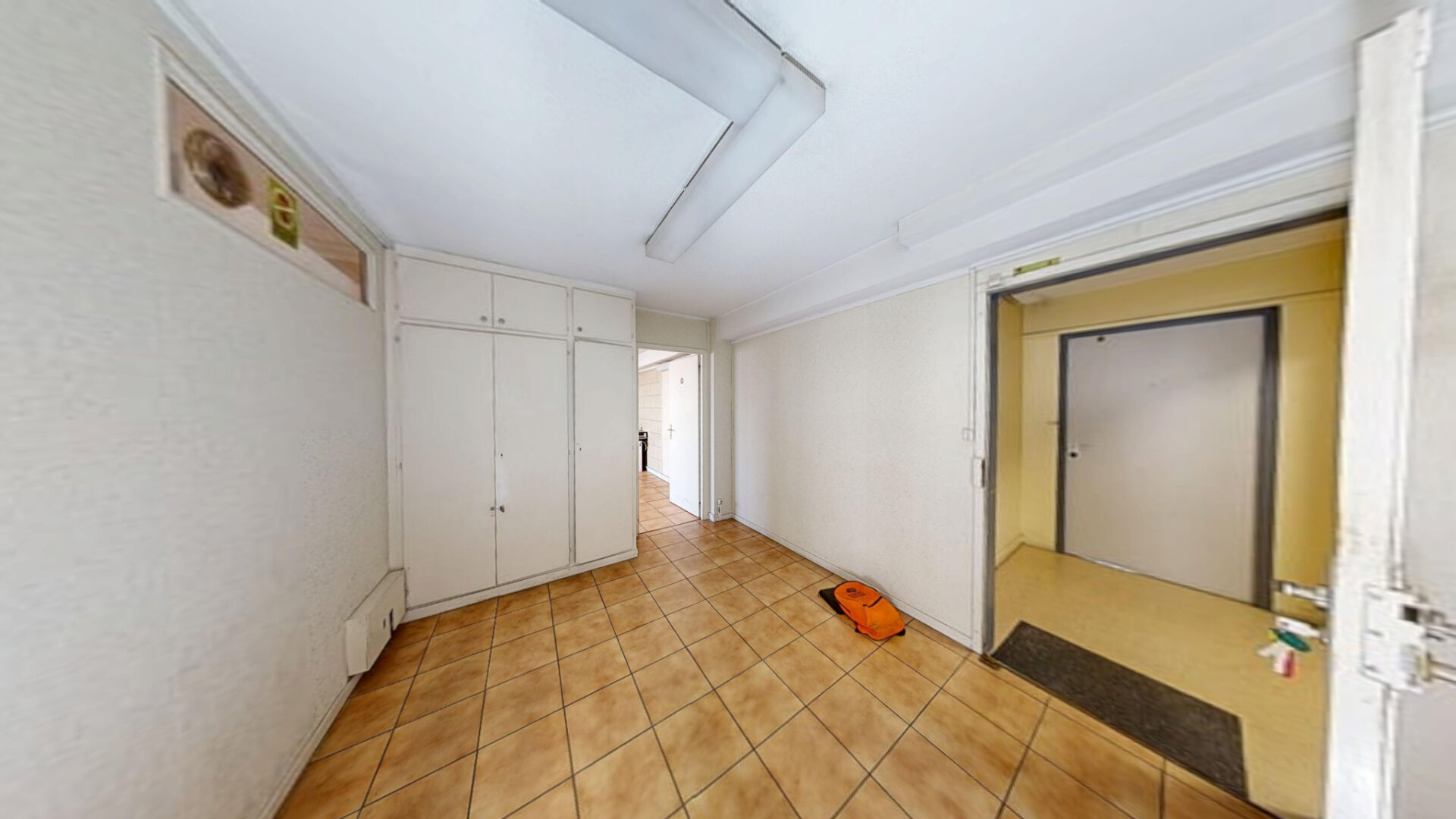 Photo À LOUER : Plateau professionnel à Mulhouse. Emplacement stratégique avec parking & prix attractif ! image 2/6