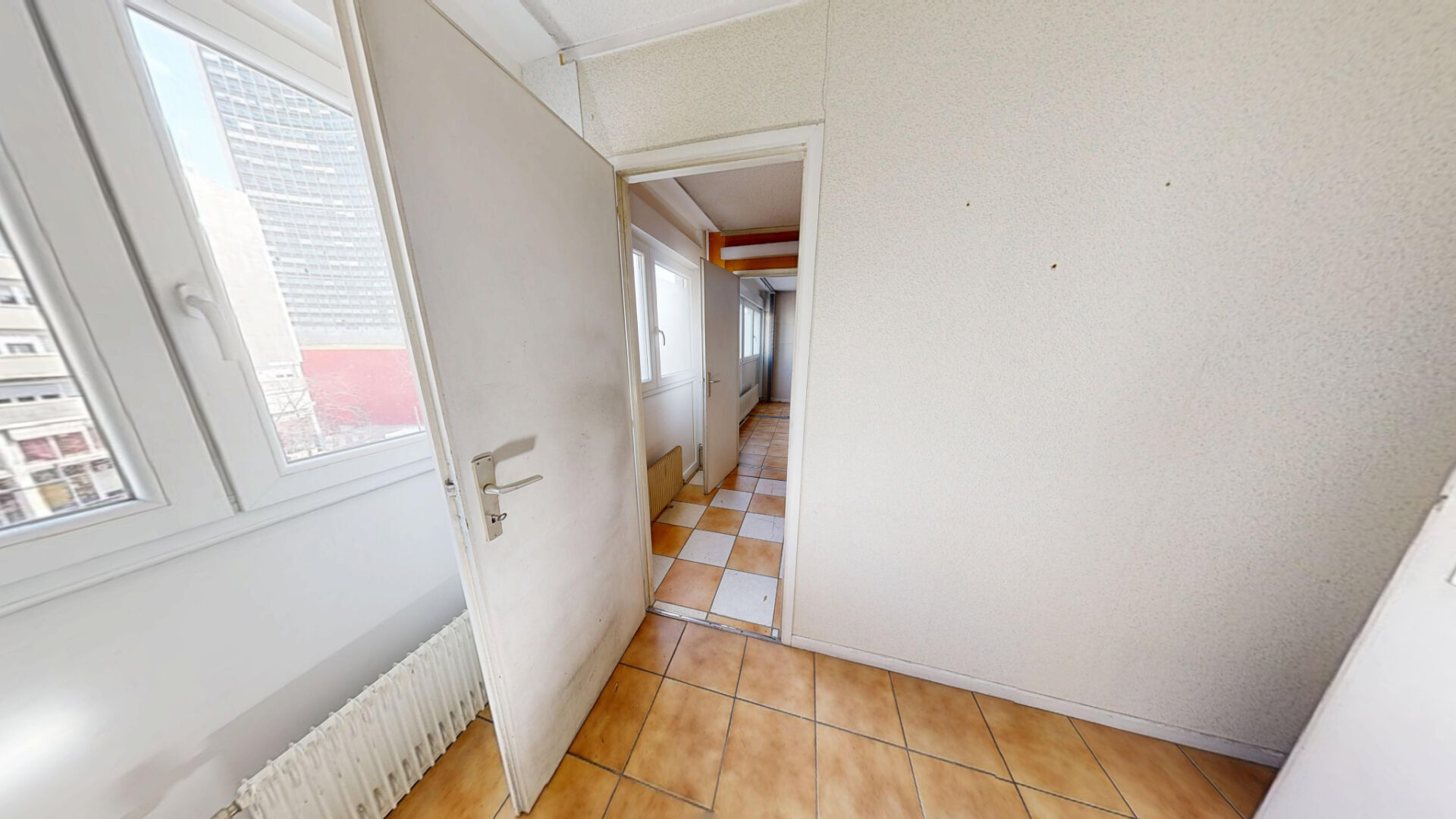 Photo À LOUER : Plateau professionnel à Mulhouse. Emplacement stratégique avec parking & prix attractif ! image 3/6