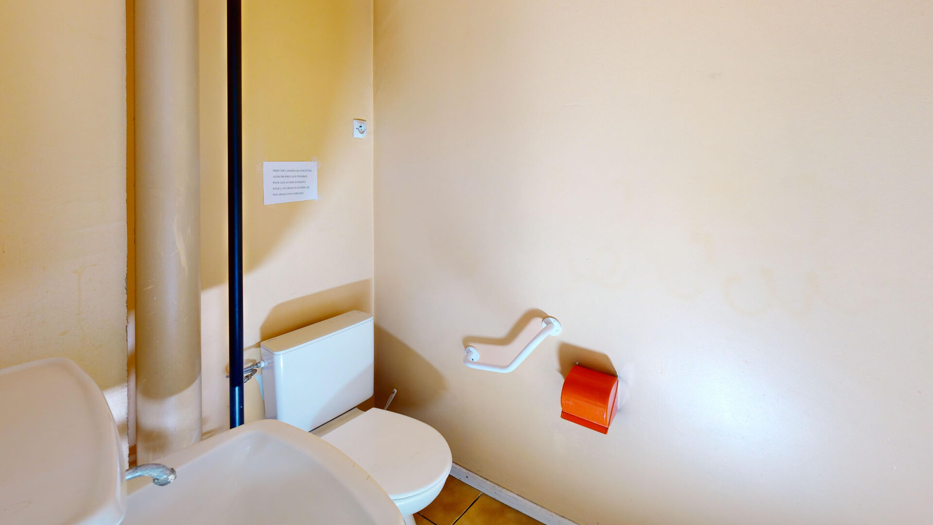 Photo À LOUER : Plateau professionnel à Mulhouse. Emplacement stratégique avec parking & prix attractif ! image 6/6