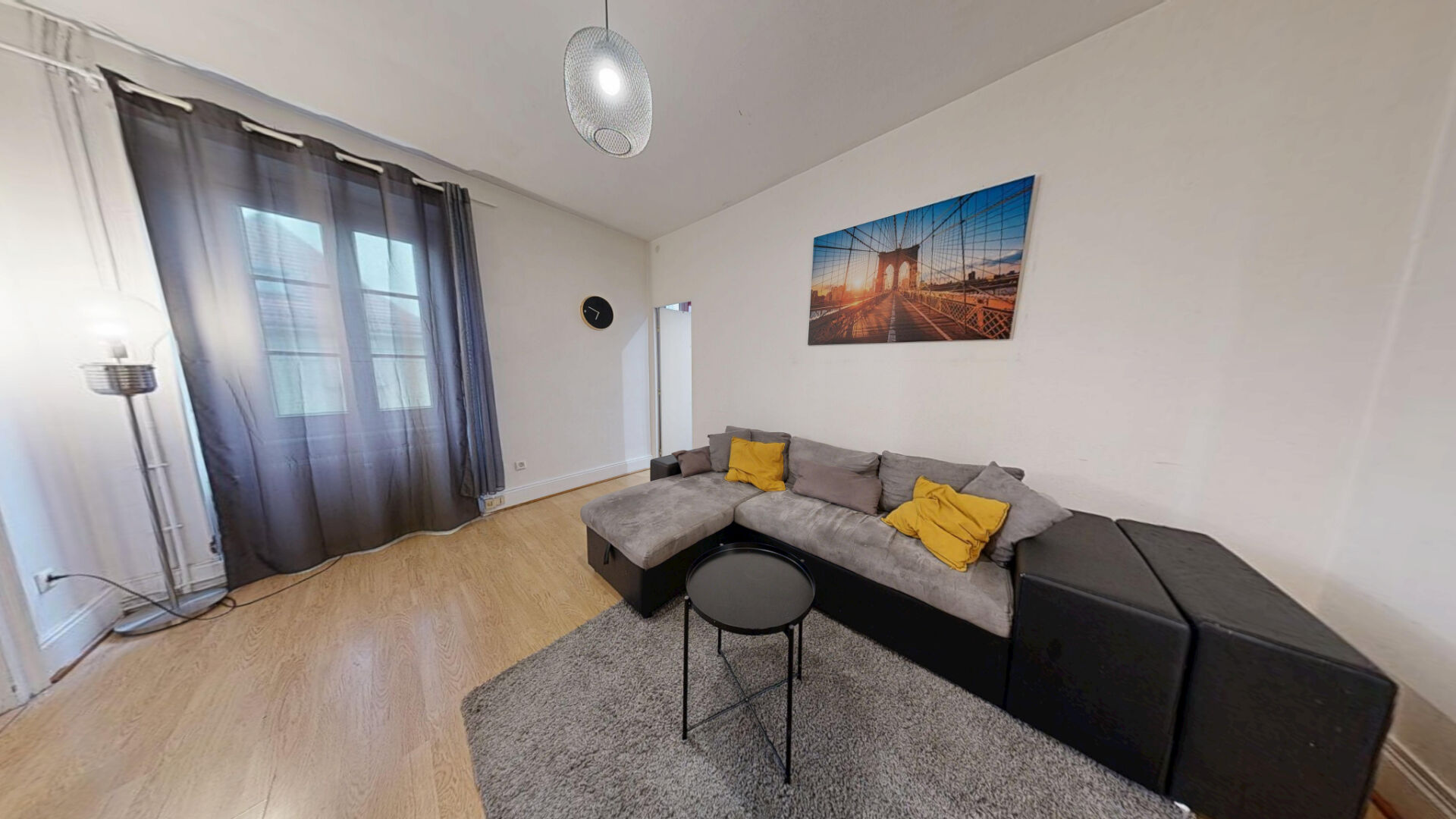 Photo À louer : proche centre-ville F3 meublé à Mulhouse image 1/6