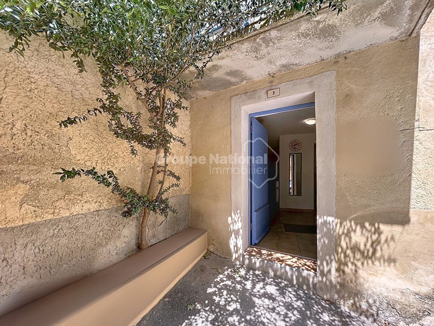 Caromb 120m2 habitables, 4 Chambres, une terrasse, un balcon
