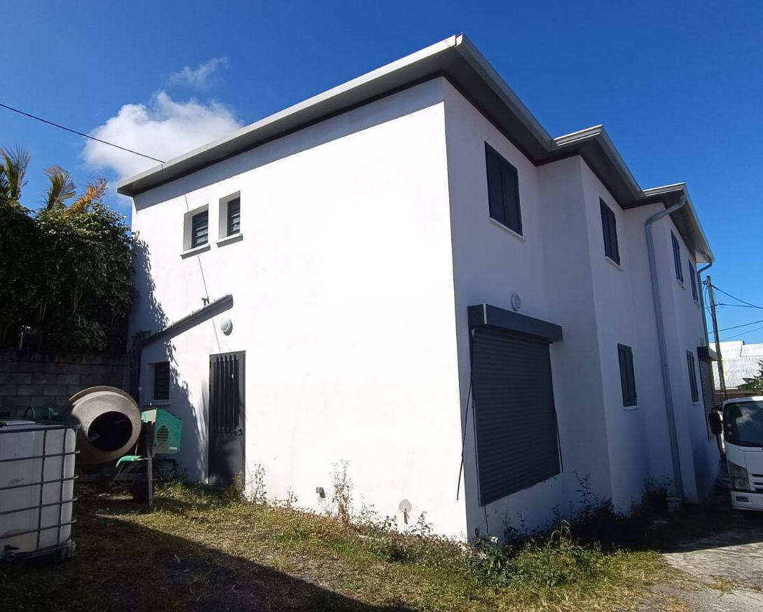 Photo MAISON F4 JUMELEE / PROCHE DU LECLERC ZAC LES TERRASS image 2/2