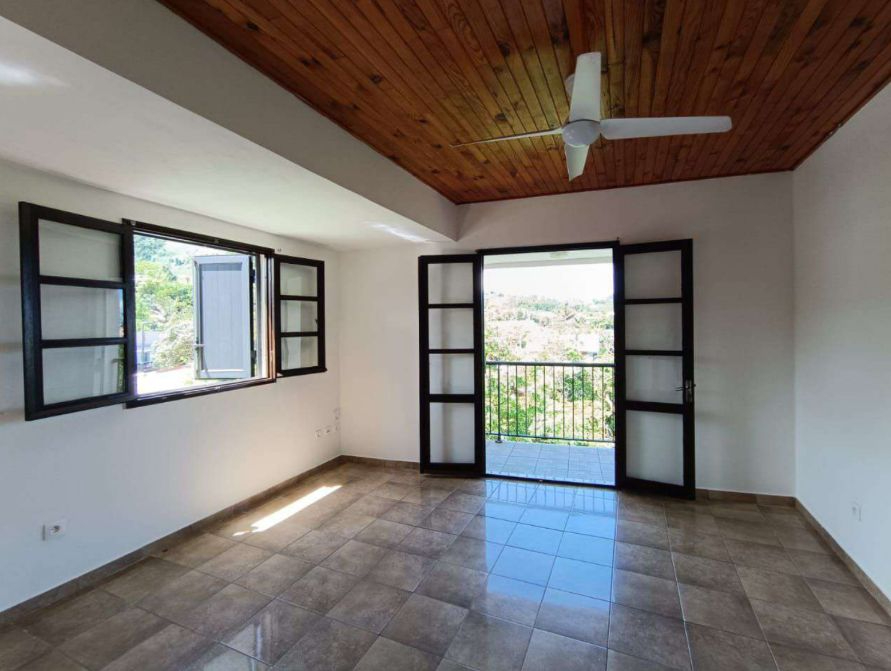 Photo SAINT JOSEPH / APPARTEMENT T2 image 2/4