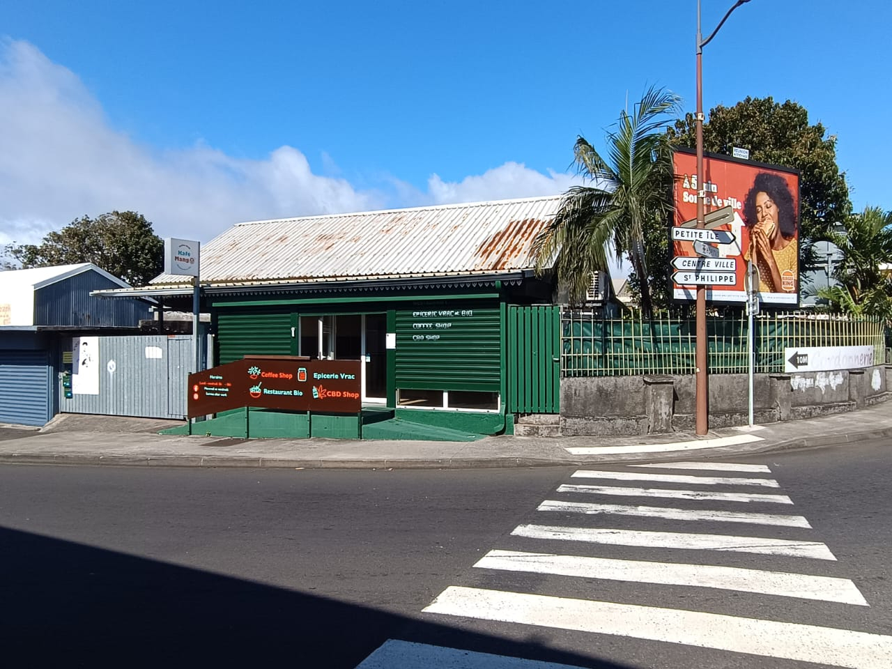 Photo SAINT JOSEPH CENTRE / LOCAL COMMERCIAL DE 70 M² image 1/5